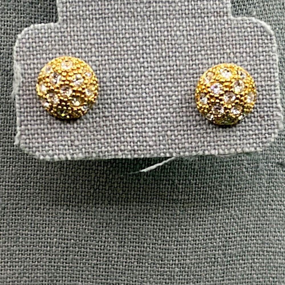 Avon Gold and crystal round studs